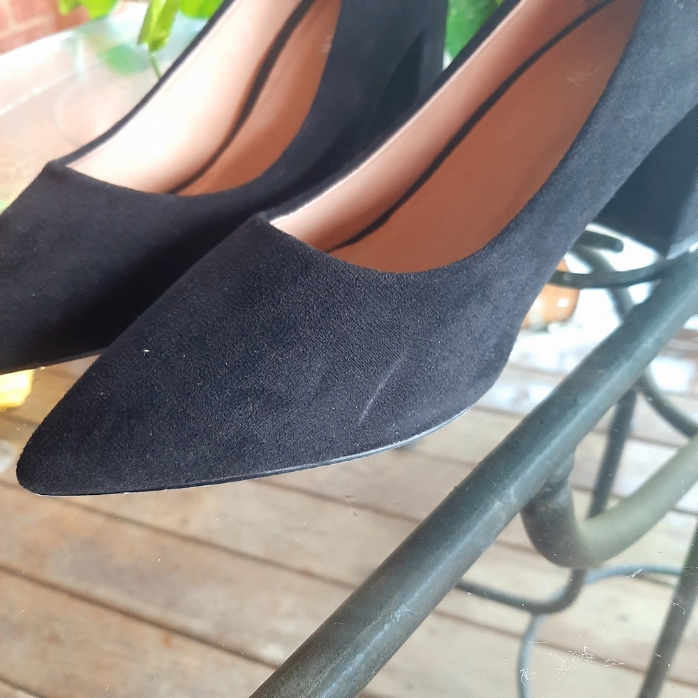 ModCloth Suede Heels - Picture 9 of 10